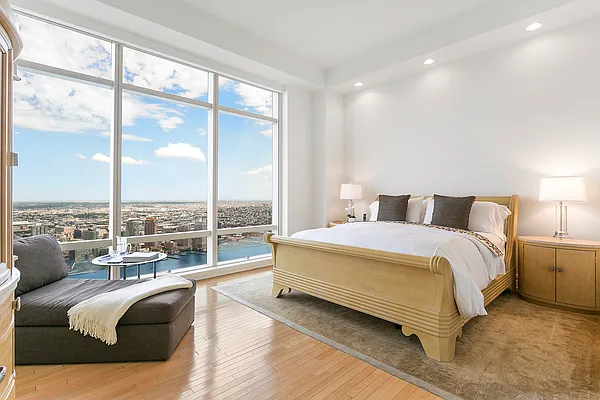 Rented by Compass | media 23