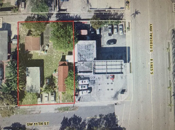 22 SW 11th Street, Dania Beach, FL 33004