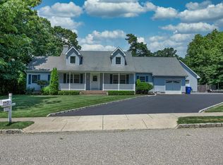 717 Rabbit Run, Brick, NJ 08724