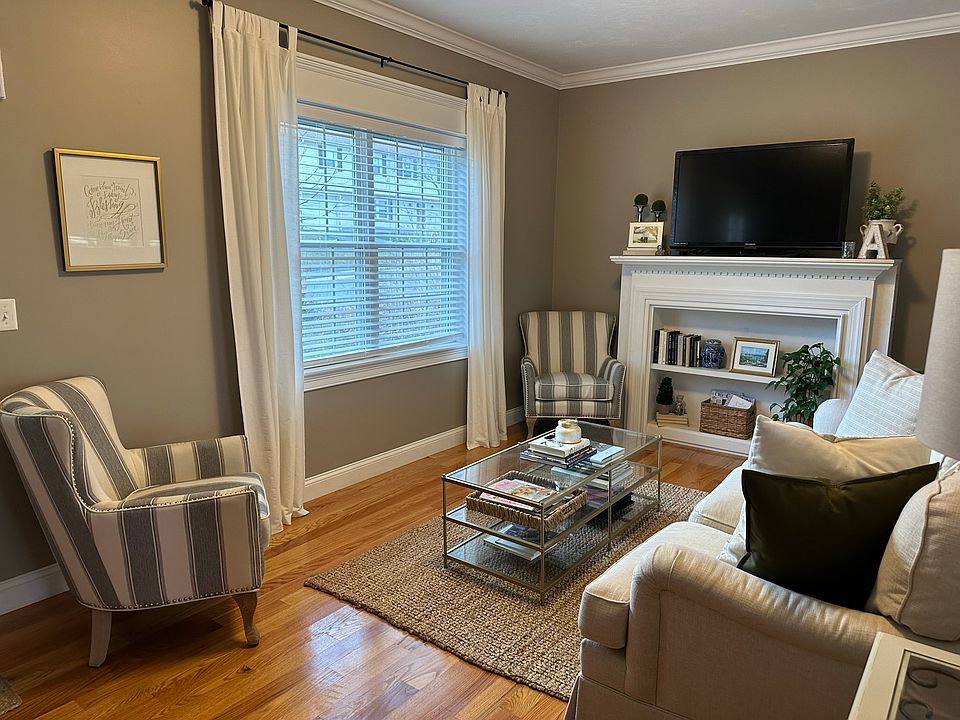 Living Room - FURNITURE FOR DEPICTION ONLY - FURNITURE NOT INCLUDED.