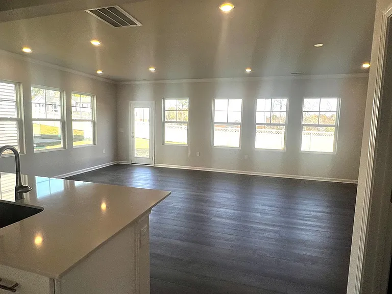 1084 Maple Branch Cir — Photo 9