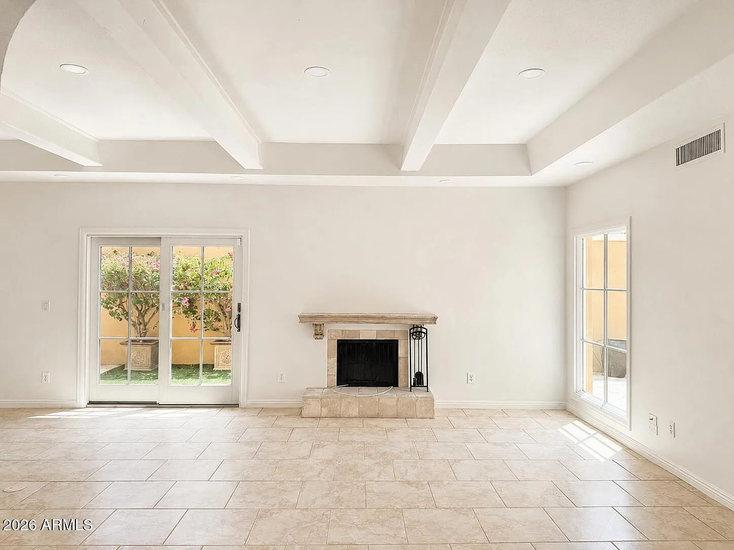 3 bed, 2503 sqft, $4,895 — Photo 3