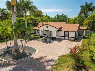 4900 Palmetto Ct, Naples, FL 34112