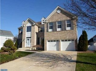 162 Landing Dr, Deptford, NJ 08096