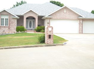 2753 S Marlborough Ave, Springfield, MO 65807