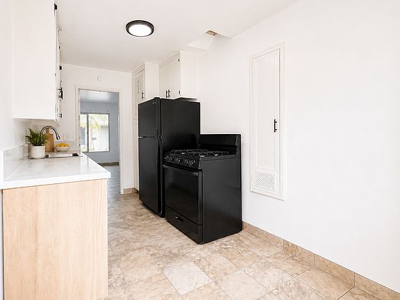 3rd image of 5072 Cape May Ave
