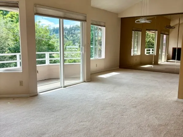 11430 99th Pl NE APT 7, Kirkland, WA 98033