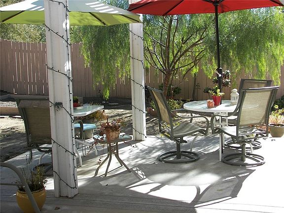 2nd image of 10940 Shady Glade Rd