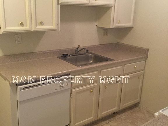5006 Sunshine Lane Kitchen