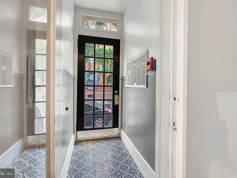 348 S 16th St #3F — Photo 2