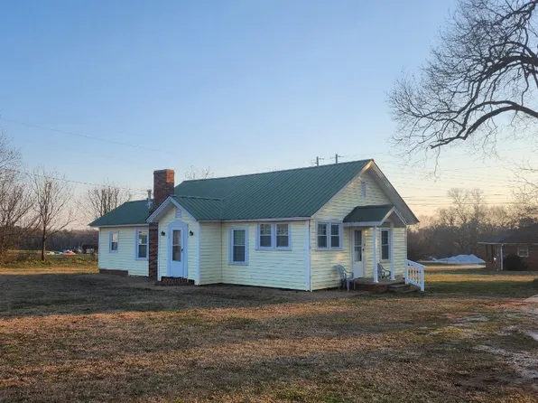 214 Cross Roads Dr, Seneca, SC 29678