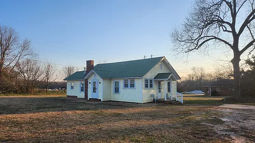 214 Cross Roads Dr Photo 1