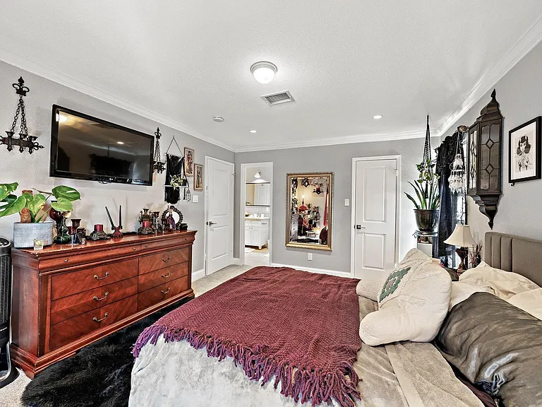 1818 Augusta Dr #6 — Photo 9