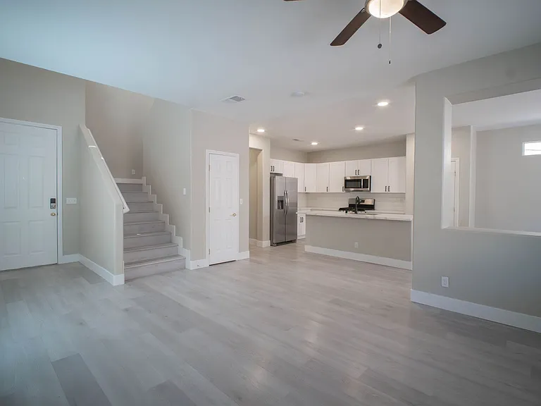 9050 Toast Ave — Photo 7