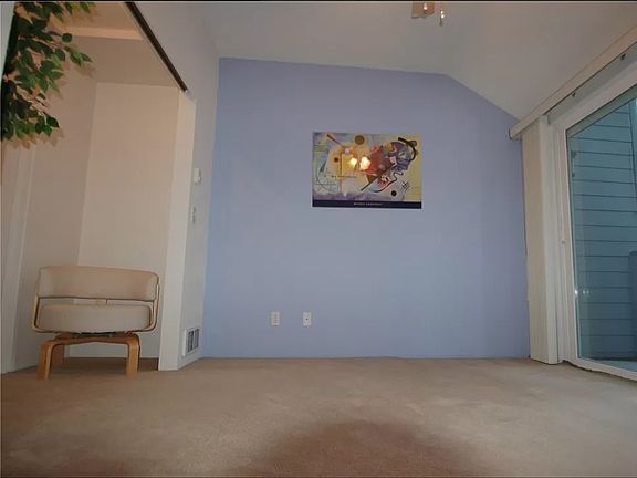 5th image of 11815 93rd Ln NE