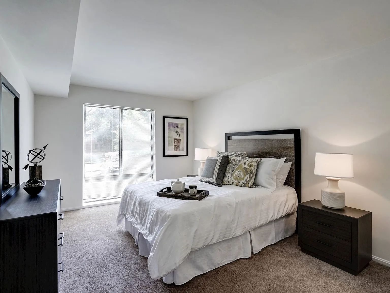 Charter Oak Apartments — Photo 4