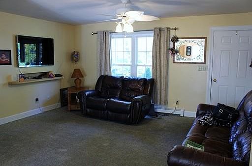 2nd image of 6 Toomey Ln