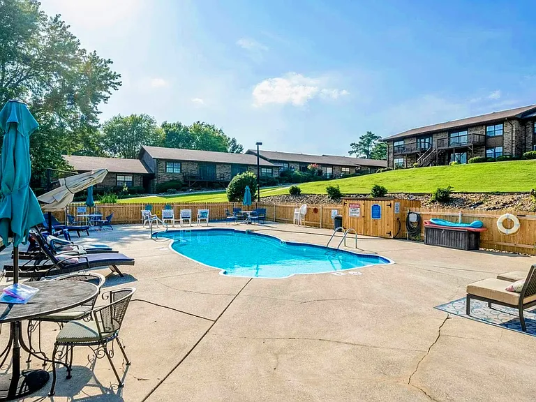 210 Carl Dr #B6 — Photo 20