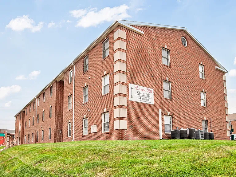 Chesterfield Apartments — Photo 10