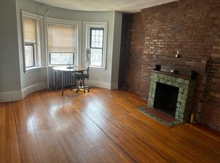 525 Newbury St APT 3, Boston, MA 02215