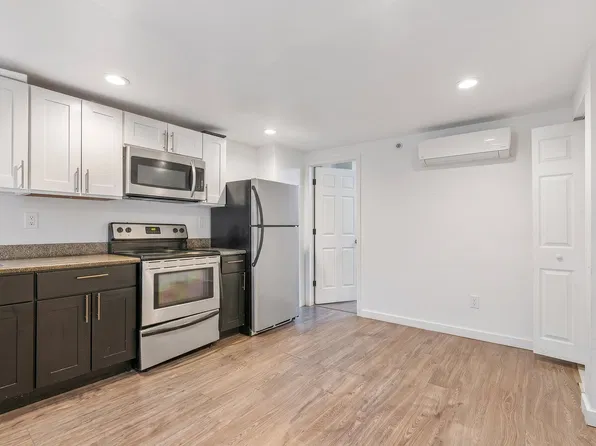 2017 W Oxford St #C, Philadelphia, PA 19121