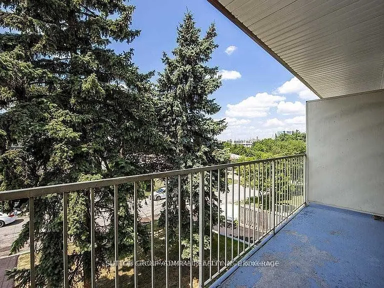 77 Garthdale Ct #2 — Photo 16