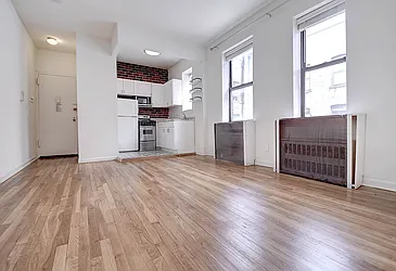 Rented by Urbane Brokerage
