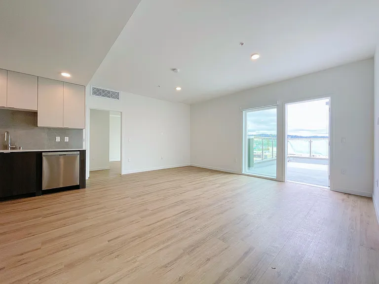 1855 Westwood Blvd — Photo 34