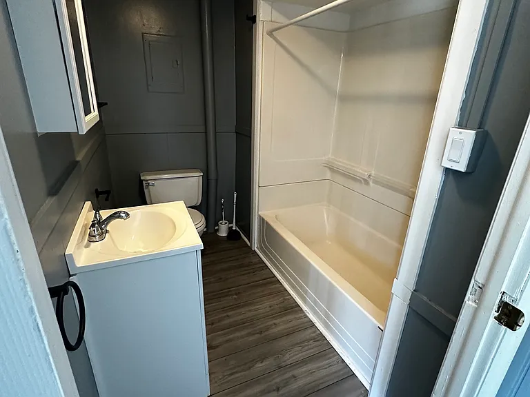 139 Winslow St #4 — Photo 10