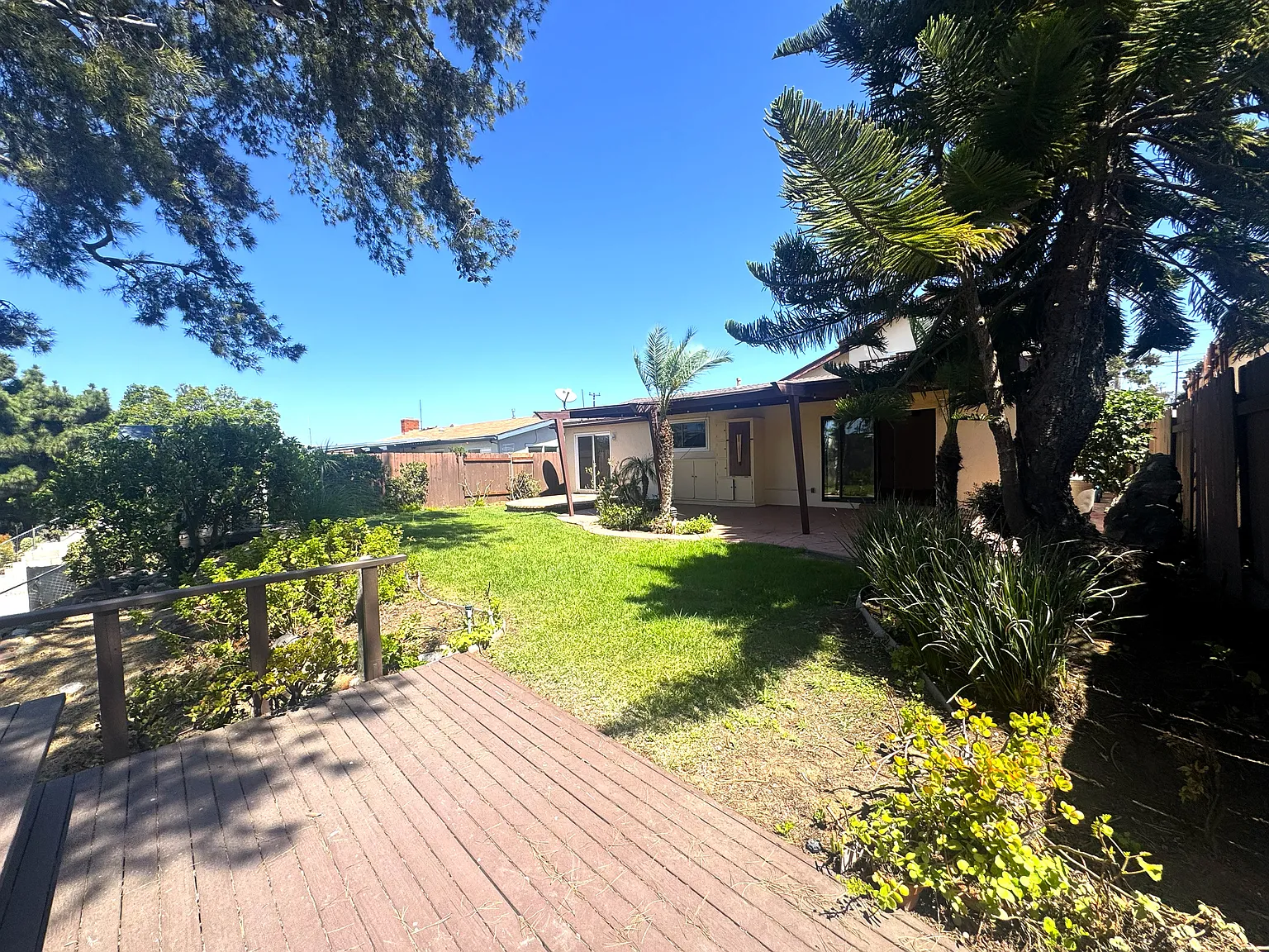 4 bed, 1798 sqft, $4,860 — Photo 1