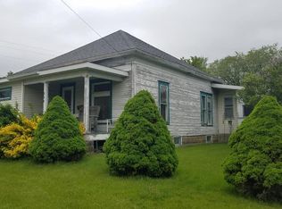 308 E Jackson St, Sigourney, IA 52591