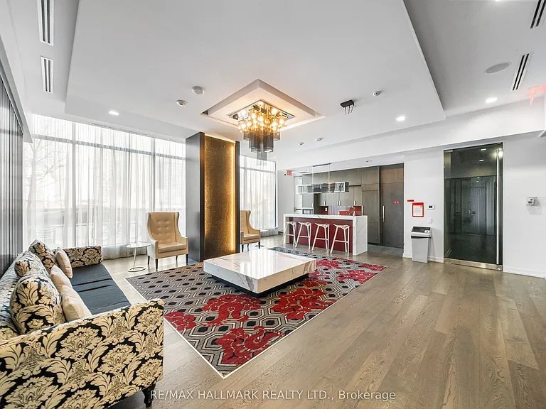 560 Front St W #1105 — Photo 43