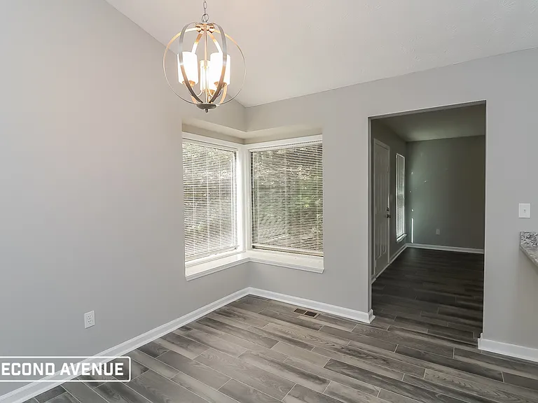 2435 Winding Creek Dr — Photo 8
