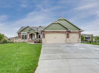 125 S Grand Mere Ct, Wichita, KS 67230