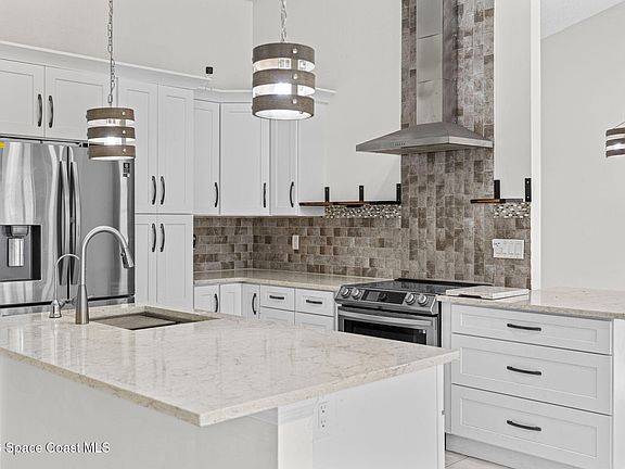 3rd image of 1240 Gustrow Ave NW