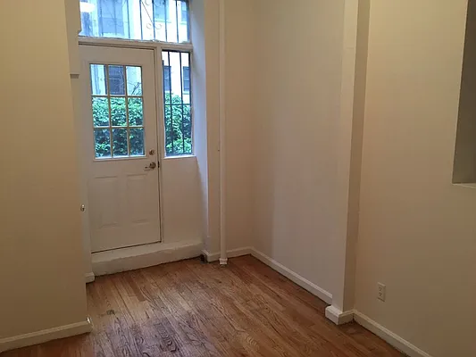 Rented by Sky Management | media 83