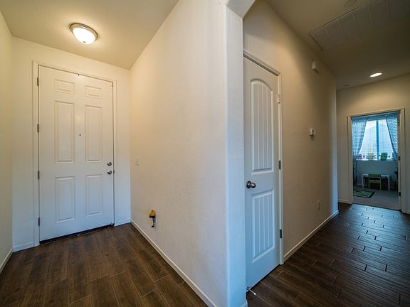 2nd image of 1403 Manor Ave