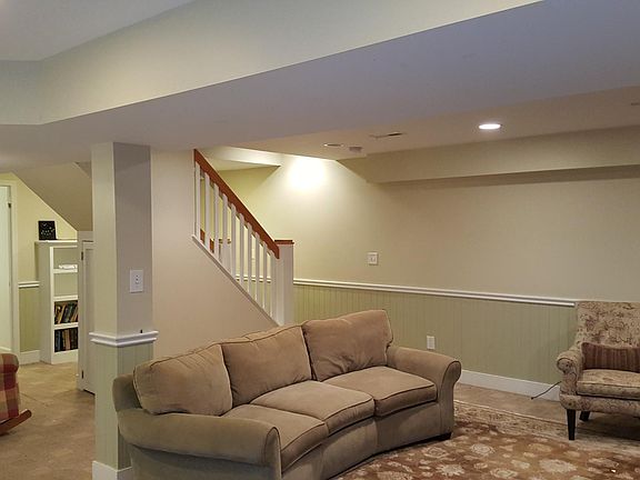 4th image of 1711 Robin Hood Rd #A