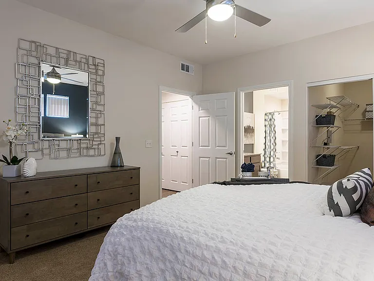 B2 1175 SQ FT 2 Bed 2 Bath
