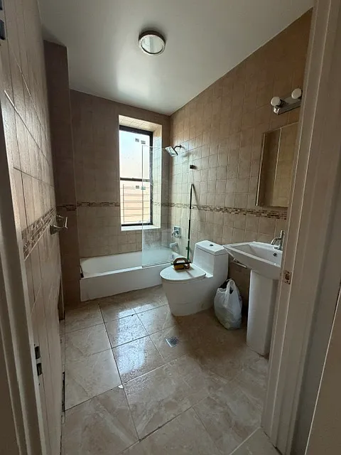 1510 Carroll Street — Photo 3