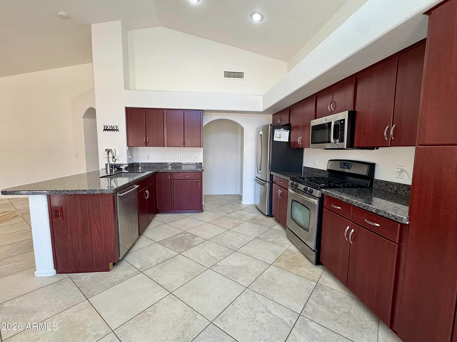 4 bed, 2.0 bath, 1618 sqft, $2,500 — Photo 4