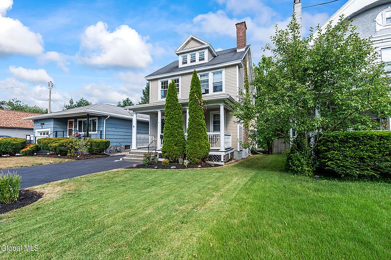 3rd image of 4 Ramsey Place