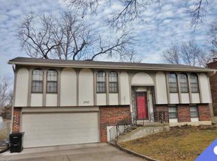 2940 SW Tutbury Town Rd, Topeka, KS 66614