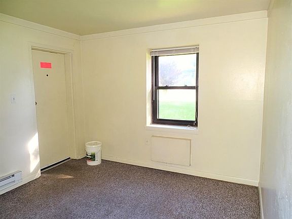 3rd image of 100 W Charlotte St APT A