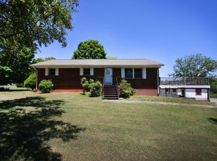 849 Old McGinley Dr, Maryville, TN 37803