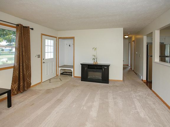 4965 sheffield road-104