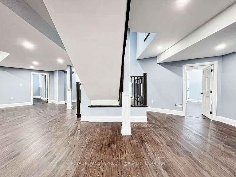 9 Rustlewood Ave — Photo 28