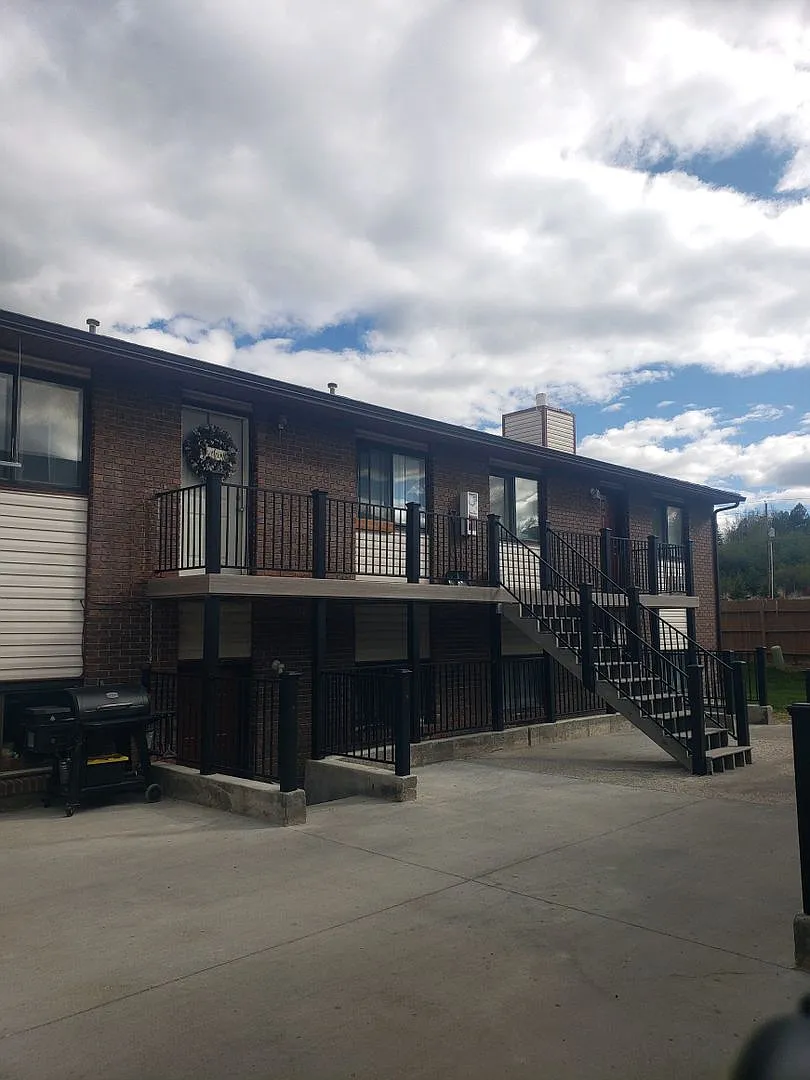 Building Photo - 130-144 Silver Sage Dr