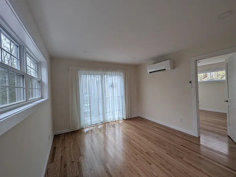 55B S Main St — Photo 9