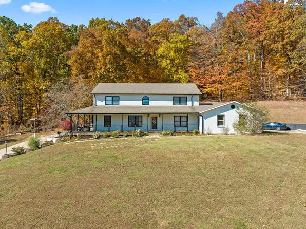 721 Valley Dr, Livingston, TN 38570